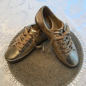 Gorgeous Michael Kors golden sneakers